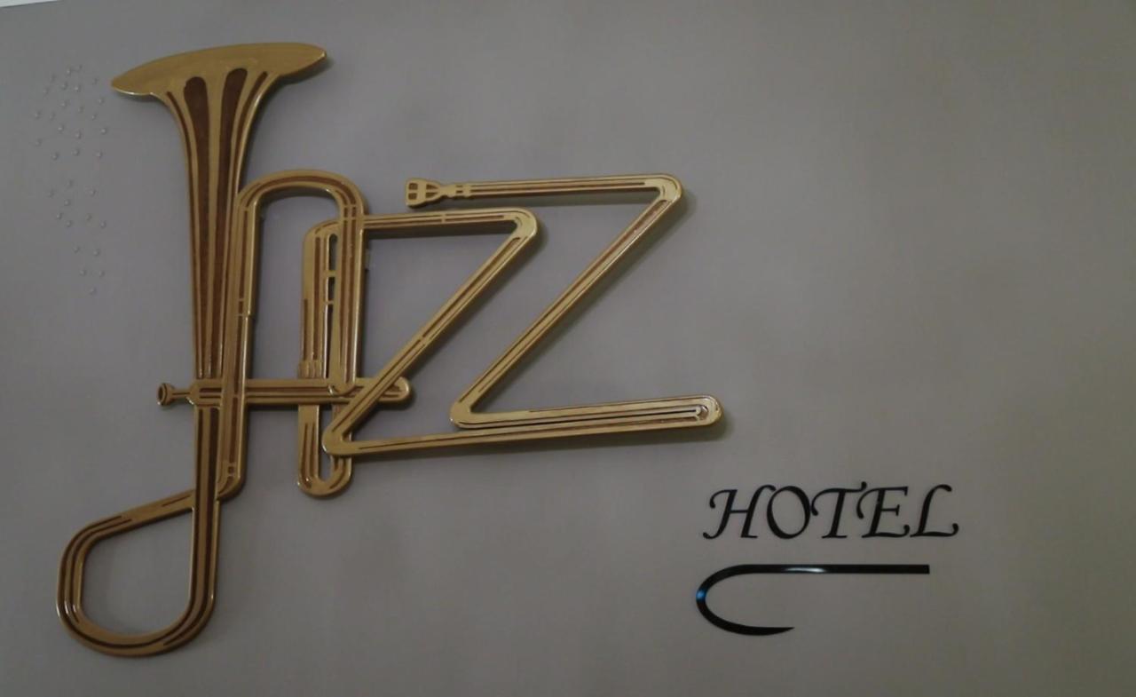 Le Jazz Hotel Kuwait City Ngoại thất bức ảnh