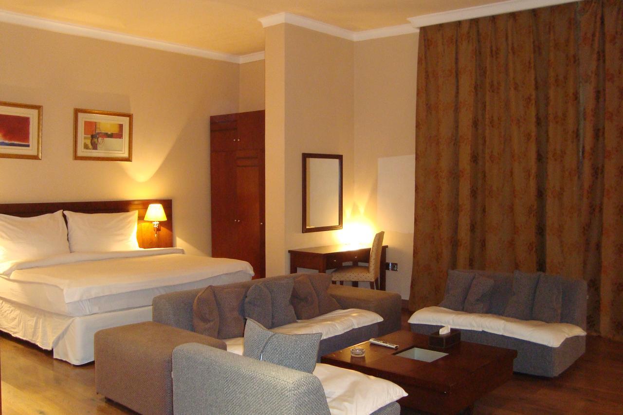 Le Jazz Hotel Kuwait City Ngoại thất bức ảnh